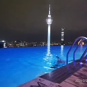 Apartment Style At Platinum Klcc Twin Towers, Kuala Lumpur